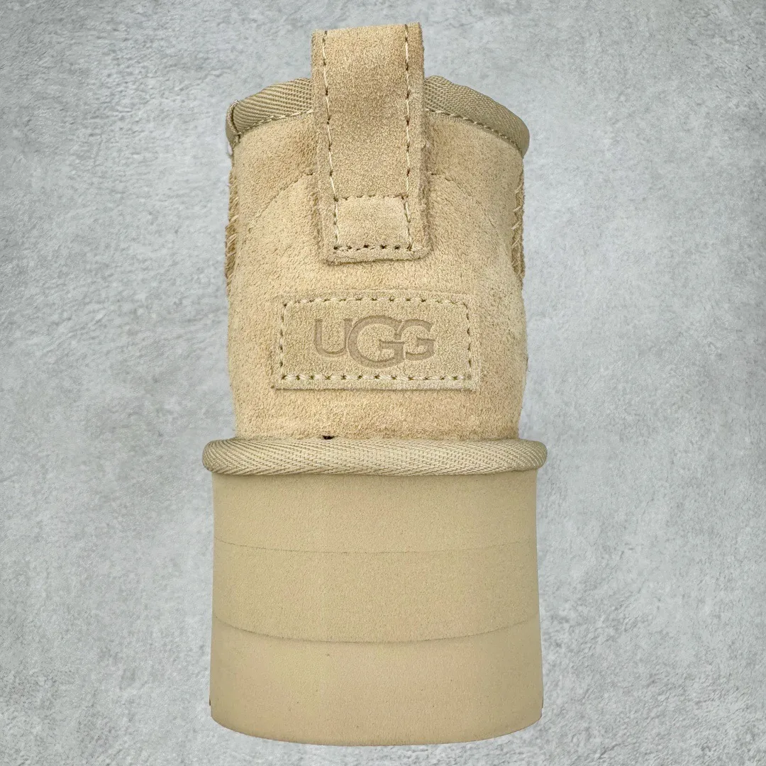 Pick up locally 💰520 UGG 5092 Zhou Dongyu Mini thick-soled autumn and winter sheep fur integrated snow boots. All shoes are made from ZP. Longfeng A-grade Australian imported sheep fur integrated brand OEM production line. Fully follow the ZP process. OEM original pattern maker. Adhering to the principle of no original shoes and no development selection. Pay attention to every detail. The most authentic version on the market. TREADLITE "Light Wing" technology outsole. Lightweight/durable/flexible/pile size: 35 36 37 38 39 40 41 42 Coding: by2936090